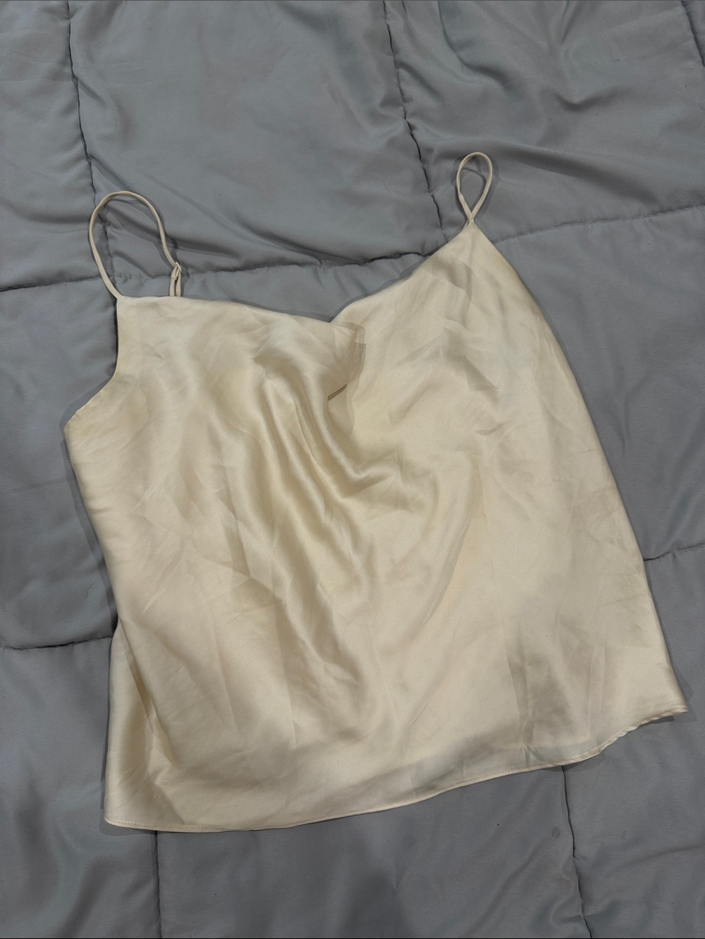 Silky white H&M top